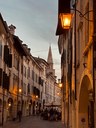 Si illumina il centro storico