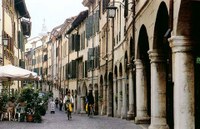 Bar e locali, il Comune azzera la Cosap e raddoppia gli spazi per i tavoli esterni