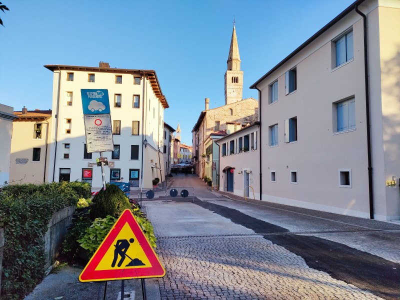 Cantiere in via della Santissima durante Pordenonelegge