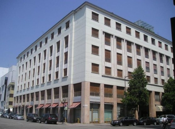 Grande commercio in centro, Comune invita imprenditori a presentare progetti 