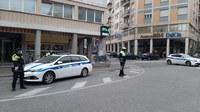 In piazza Risorgimento due pattuglie della polizia locale 7 giorni su 7