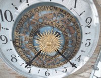 Loggia e orologio restaurati tornano al loro antico splendore