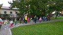 Pedibus, bimbi a piedi a scuola con i volontari