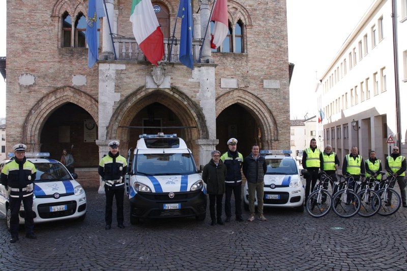 Sicurezza, nuovi mezzi per polizia municipale e steward