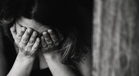 Violenza sulle donne, come chiedere aiuto