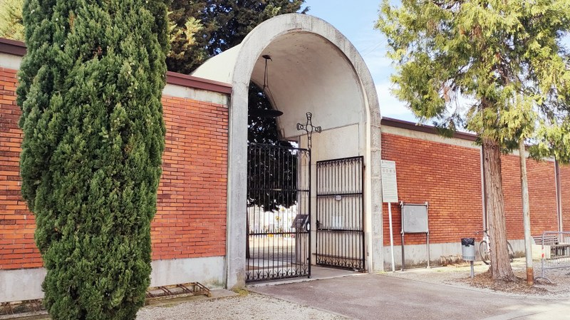 Cimitero di Vallenoncello