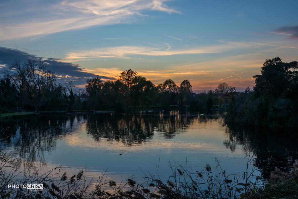 Tramonto sul lago della Burida