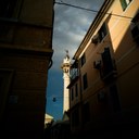 Tra il vicolo in un cielo incerto che promette pioggia, ecco il San Giorgio Foto di Michele Monteforte @miky_photo_art_real (1/08/2023)