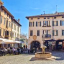 Godersi la bella stagione nella cornice dei palazzi storici di piazza San Marco Foto di Petra Plevnik @plevnikpetra (9/03/2023)