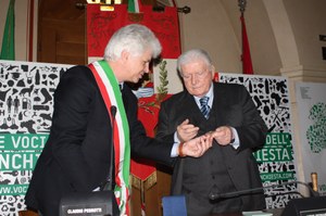 11 aprile 2013, conferito il Sigillo della città a Sergio Zavoli