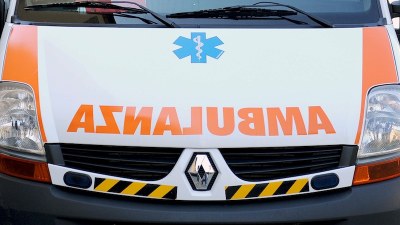 Uscita ambulanze in via del Traverso, segnaletica modificata