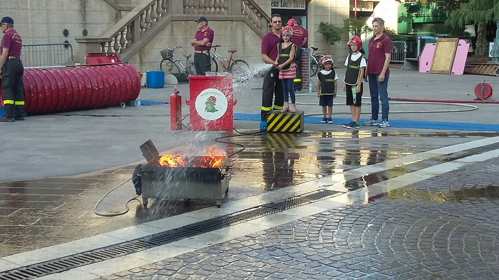 Foto  Pompieropoli  alla  Festa Italia Americana