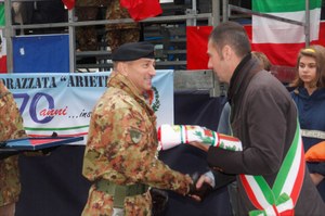 70 Brg Ariete a Pn e partenza Afgh Sind Band079.jpg