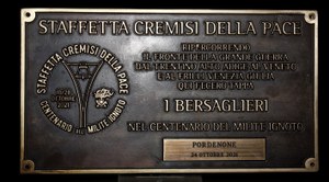 Bersaglieri Staffetta Cremisi ott 21B 026.jpg