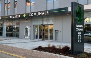 Facciata nuova sede farmacia di via Montereale