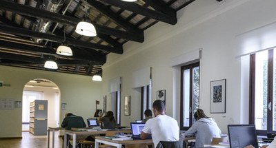 Dal 24 giugno al 15 luglio la biblioteca sarà accessibile anche il lunedì mattina, dalle ore 10:00 alle 13:00.